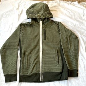 Lululemon Men’s Scuba Hoodie green